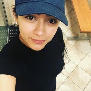 Meet your Posher, Rosa